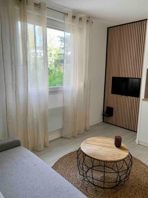 Studio Le Pensier - Monplaisir Lyon Exterior photo